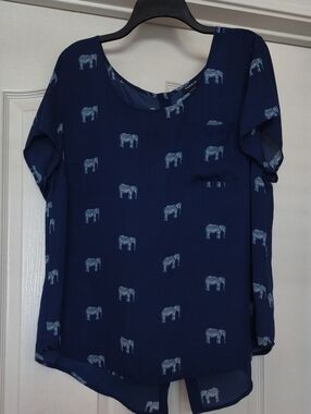 torrid Navy Elephant Print Short Sleeve Top